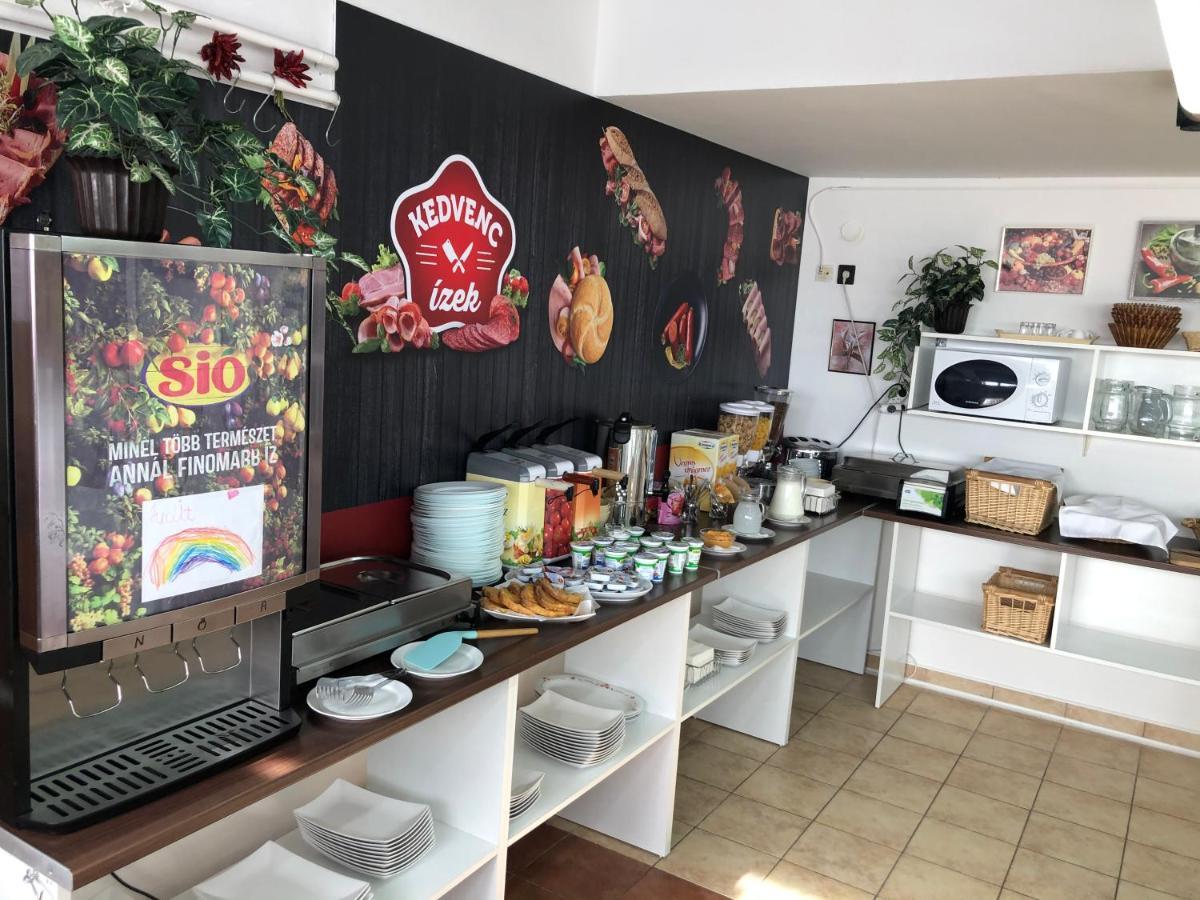 Hoforras Hotel 귤러 외부 사진