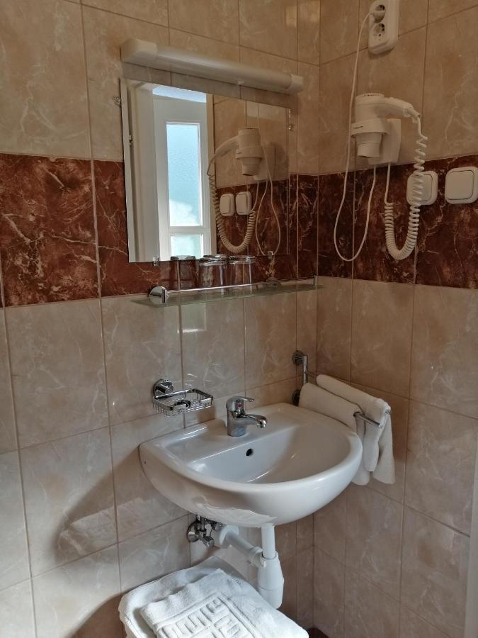 Hoforras Hotel 귤러 외부 사진